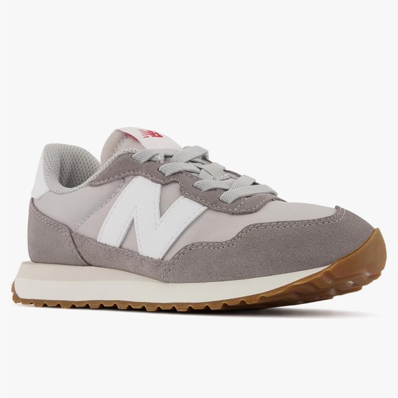 New Balance Other - New Balance Kids 237 Bungee Sneakers in Moonbeam Marblehead (Grey Red) Toddler